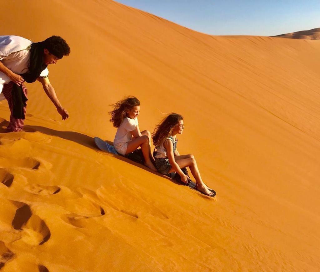 Luxury Maktoub Hotel Merzouga Exterior photo
